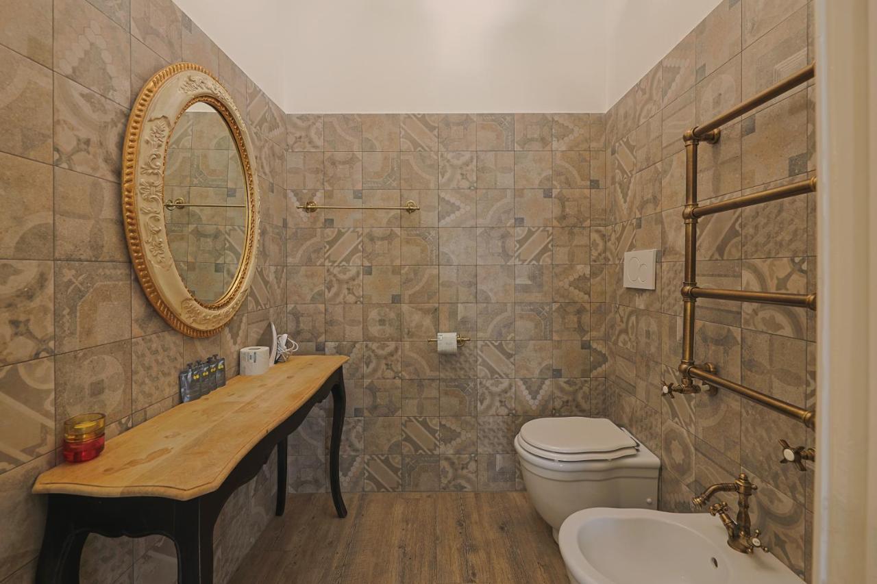 Art House Suites56 Via Del Babuino 56 Rome Bagian luar foto