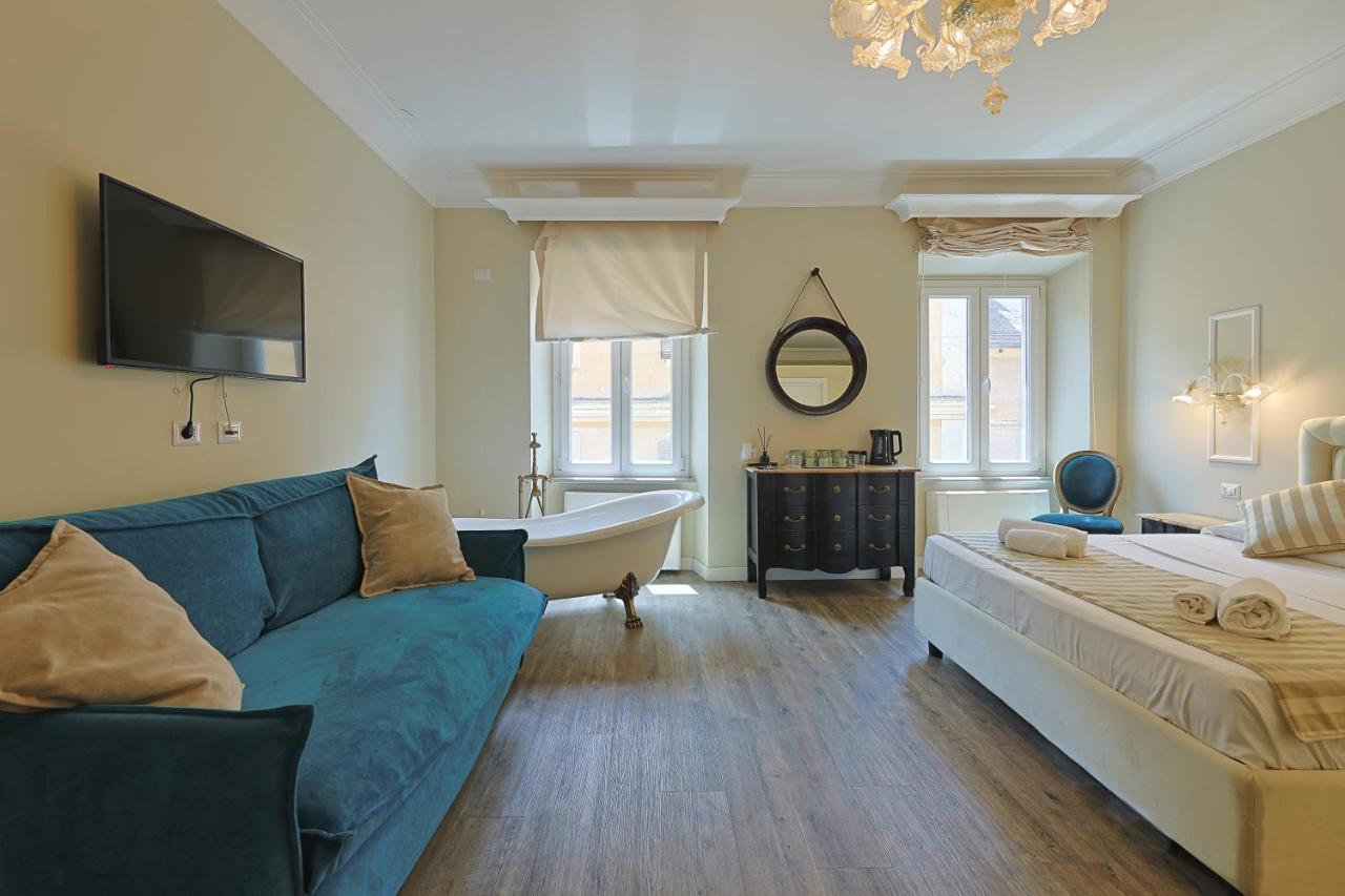 Art House Suites56 Via Del Babuino 56 Rome Bagian luar foto