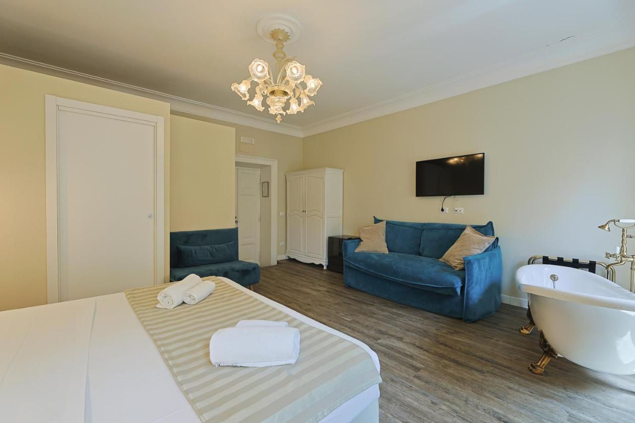 Art House Suites56 Via Del Babuino 56 Rome Bagian luar foto