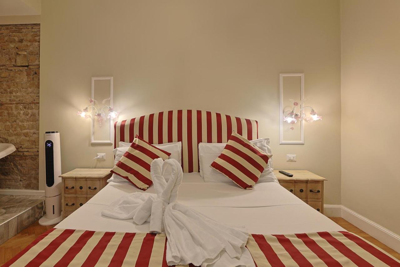 Art House Suites56 Via Del Babuino 56 Rome Bagian luar foto