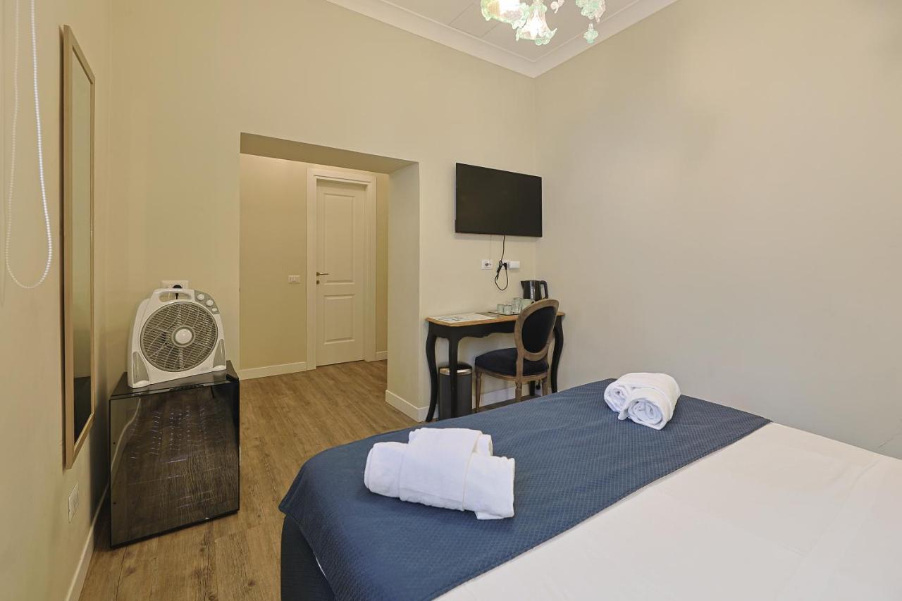 Art House Suites56 Via Del Babuino 56 Rome Bagian luar foto