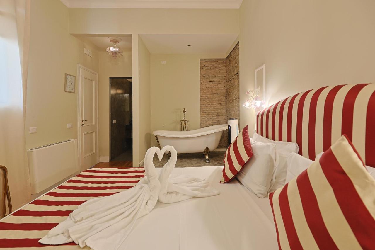 Art House Suites56 Via Del Babuino 56 Rome Bagian luar foto
