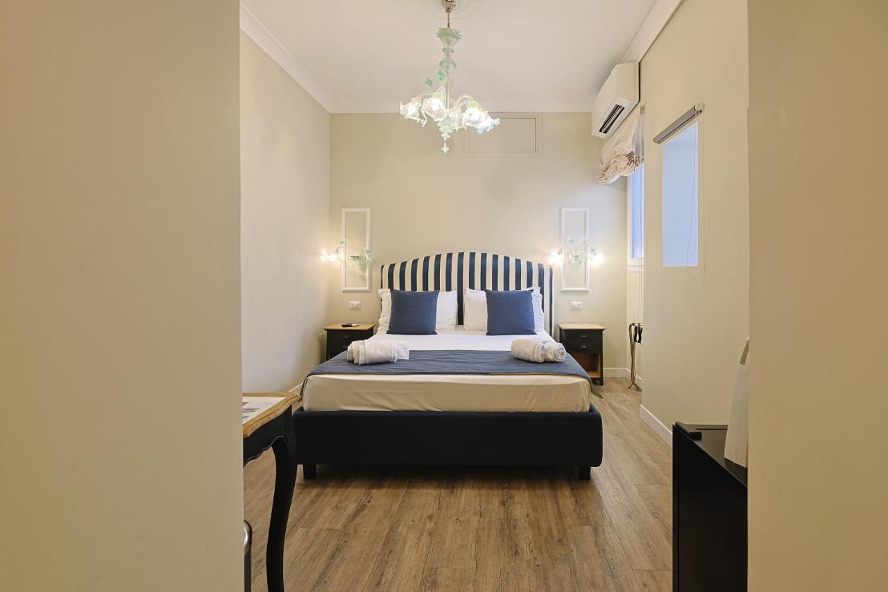 Art House Suites56 Via Del Babuino 56 Rome Bagian luar foto