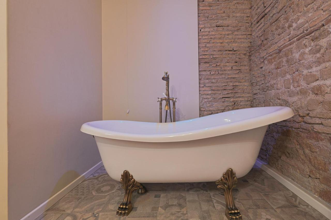 Art House Suites56 Via Del Babuino 56 Rome Bagian luar foto